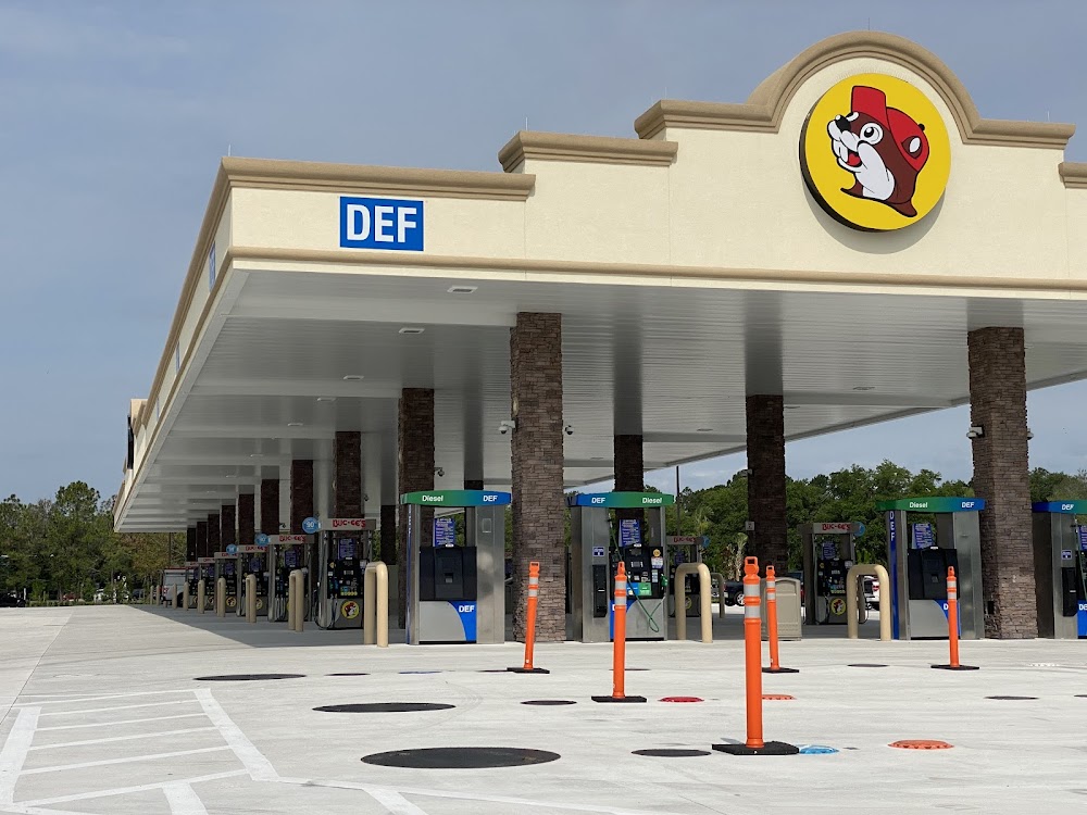 13. Buc-ee s — St. Augustine — verified parking photo
