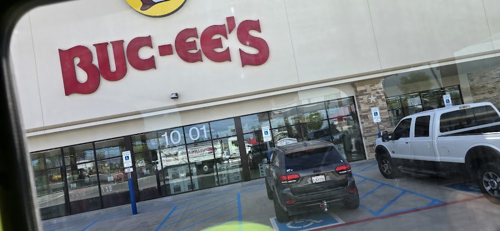12. Buc-ee s — Goodyear — verified parking photo
