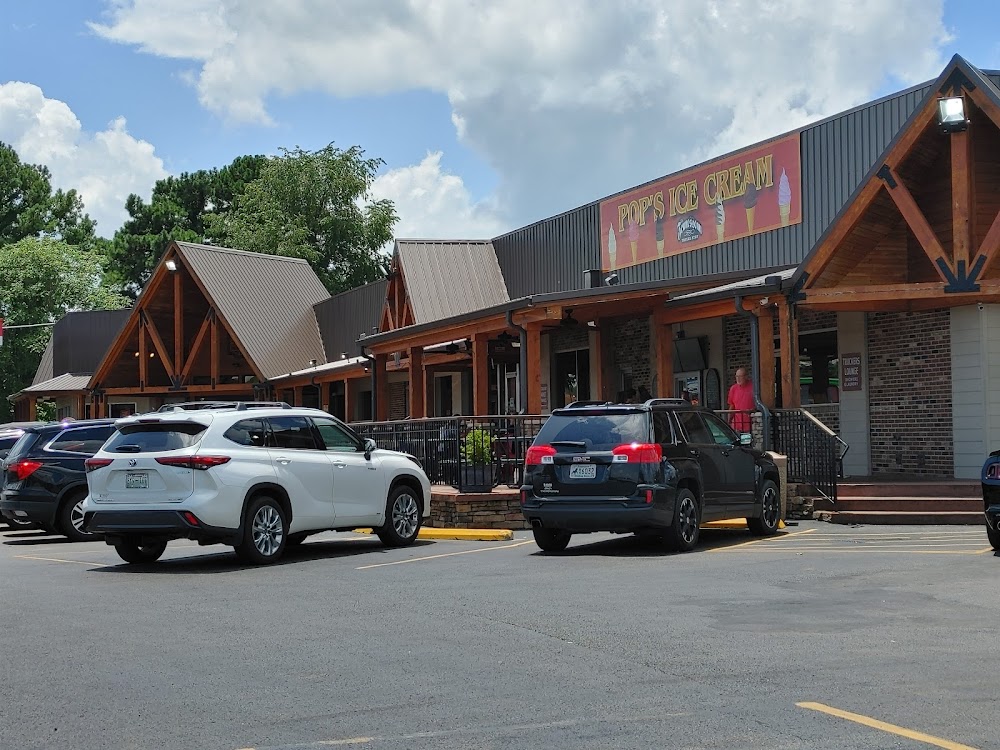3. Pops BBQ at the Tennessean Travel Stop — Cornersville — verified parking photo