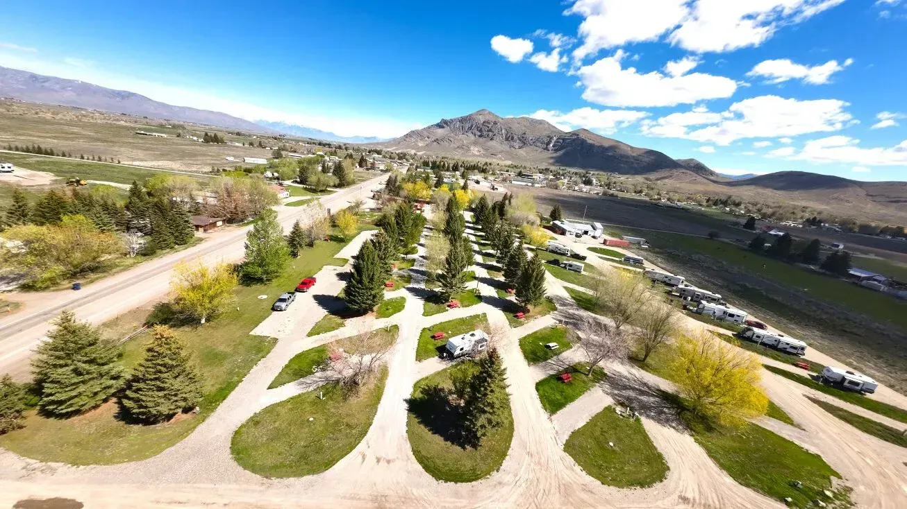 Mountain View RV Park & L7 Grill & Taphouse